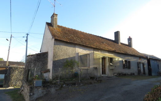 House for sale near Montmorillon France Reference : 60912